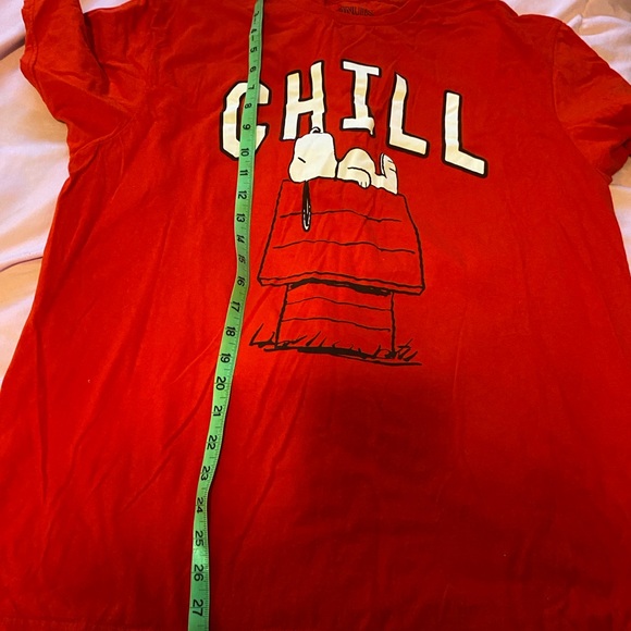 PEANUTS/SNOOPY TEE SIZE XL - Picture 5 of 5